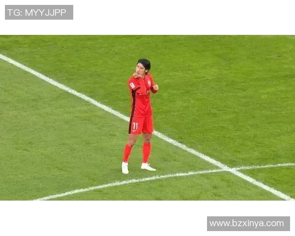 林加德全场低效表现五次射门无一中目标权丢失二十五次评分仅六点九