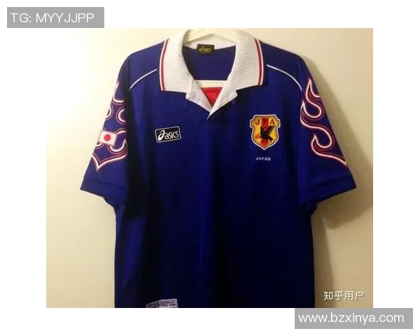 日本队2026世界杯客场球衣亮相多彩条纹设计展现文化与活力 日本队2026世界杯客场球衣亮相多彩条纹设计展现文化与活力